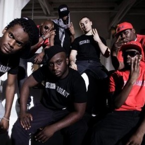 Des associations LGBT dnoncent le <I>jeu de dupe</I> de Sexion dAssaut <B><I>(+ vido)</I></B>   