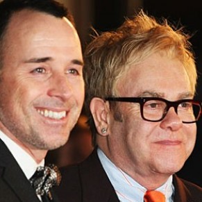 Elton John et son compagnon papas d'un petit garon - Homoparentalit