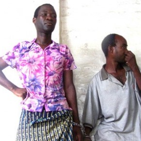 L'un des membres du couple homo <I>marié</I> en mai 2010 menacé de mort