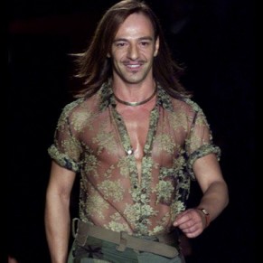 John Galliano face à deux plaintes et une vidéo