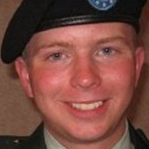 Le militaire gay Bradley Manning risque la prison à vie