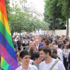 Plusieurs centaines de personnes au rassemblement en faveur du mariage gay