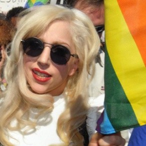 Lady Gaga annonce la cration d'une fondation agissant contre le harclement homophobe - <I>Born This Way Foundation</I>
