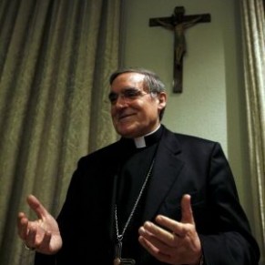 Un vque promet l'enfer aux homosexuels lors d'une messe tlvise - Espagne