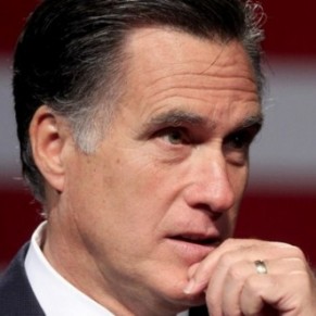 Mitt Romney s'excuse pour un bizutage homophobe dans sa jeunesse