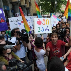 Bagarre et interpellations  une gay pride  Tbilissi 
