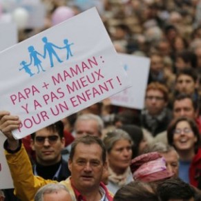 Les opposants au mariage gay ont manifesté samedi dans plusieurs villes de France