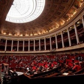27 députés PS refusent de signer l'amendement PMA