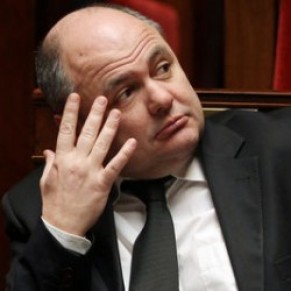 Le Roux relâche la pression, EELV accuse le gouvernement de louvoyer