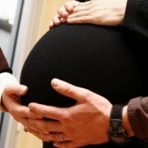 Le gouvernement veut faciliter l'accès à la nationalité des enfants nés à l'étranger de mères porteuses