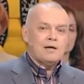 Un prsentateur homophobe nomm  la tte d'une grande agence de presse