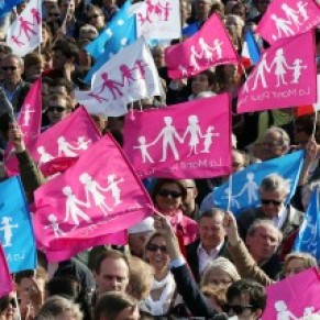 La Manif pour Tous s'insurge d'un chantage présumé à la naturalisation