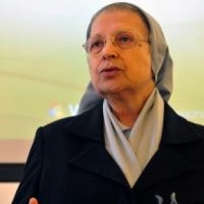 Une enseignante d'une cole catholique licencie pour avoir refus de dmentir son homosexualit - Italie