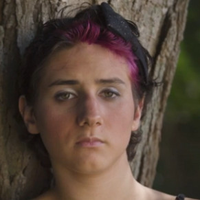 Une adolescente transgenre interdite dans son cole si elle ne s'habille pas en garon - Etats-Unis