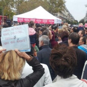 Plusieurs centaines de personnes rassembles  Paris pour clbrer la diversit des familles - Egalit