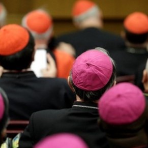 Un cardinal propose de bannir l'expression <I>Vivre dans le pch</I> - Eglise catholique