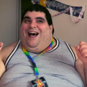 La msaventure d'un homme de 190 kg qui a failli tre Mr Gay UK - Discrimination