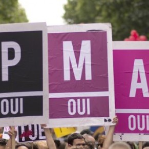 Manifestation  Paris pour rclamer la PMA pour toutes les femmes - Revendication