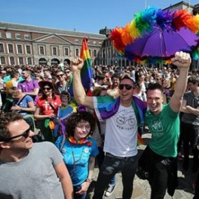Dublin, fier et en liesse, savoure l'adoption du mariage gay