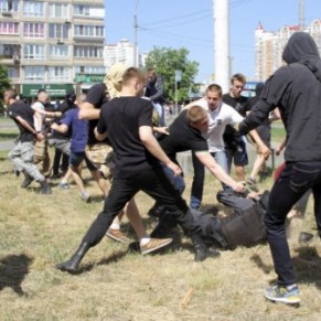 25 interpellations et 6 blesss aprs des violences contre la Gay pride  Kiev
