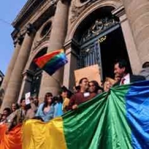 La Cour suprme juge l'interdiction du mariage gay inconstitutionnelle  - Mexique 