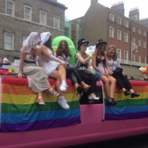 Une grande fte  Dublin, un mois aprs le rfrendum - Gay Pride