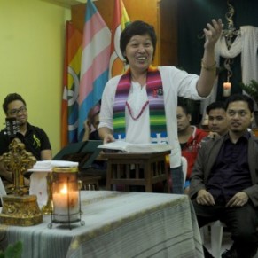A Manille la catholique, les homosexuels trouvent asile dans un temple protestant - Philippines 
