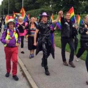 Echec de la parade gay d'extrme droite  Stockholm - Sude