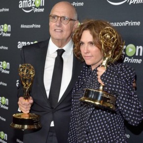 Transparent, la srie d'Amazon sur les transgenres, entre dans l'histoire tlvisuelle - Emmy Awards 