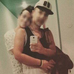 Un lve gay isol de ses camarades de classe aprs des photos de lui sur Instagram - Italie