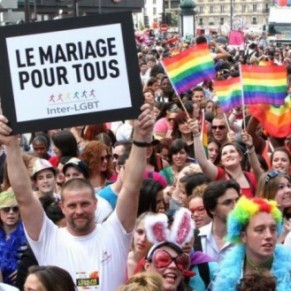 Sarkozy <I>a enfin vu la lumire</I>, ironise le Parti socialiste - Mariage homosexuel