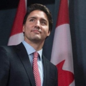 Justin Trudeau annonce une loi contre la discrimination des transgenres - Canada