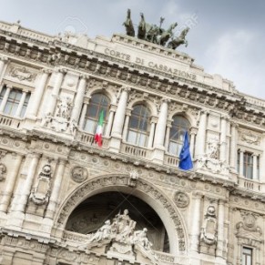 La Cour de cassation reconnait certaines adoptions entre parents homosexuels - Italie 