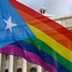 Un mmorial LGBT, lieu d'hommage aux victimes d'Orlando - Porto Rico