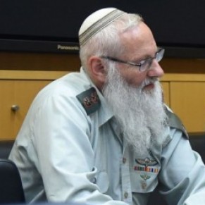 Toll sur la nomination du grand rabbin de l'arme connu pour des propos anti-gay - Isral