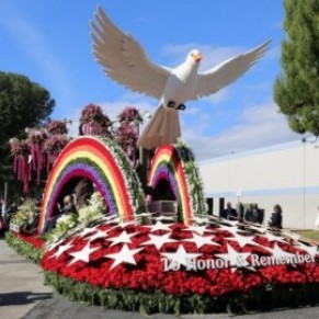 Un char et 49 colombes en souvenir des victimes du Pulse - Etats-Unis / Pasadena 