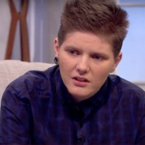 Un homme transgenre est enceint de quatre mois  - Grande-Bretagne