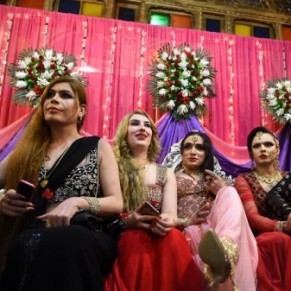 Au Pakistan, le troisime sexe hausse la voix  - Transgenres
