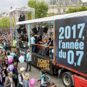 Succs du <I>Printemps solidaire</I>  Paris mlant concerts et appels  la solidarit - Sida / Pauvret