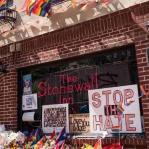 Le statut de monument national du bar Stonewall Inn sur la sellette - Administration Trump 