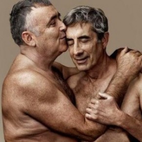 Les seniors gays veulent vivre <I>tranquilles et pds</I> - Reportage