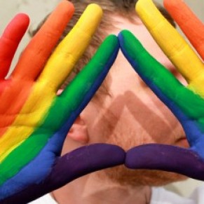 Un millier d'infractions anti-LGBT ont t enregistres par la police ou la gendarmerie en 2016 - France
