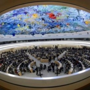 Le dpart des tats-Unis du Conseil des droits de l'homme compromet le travail sur les droits mondiaux des LGBT - Nations Unies