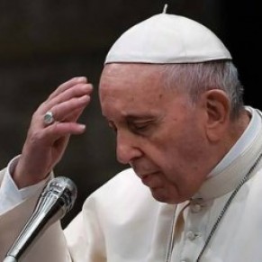 Des personnalits LREM et de gauche dnoncent les propos du pape sur l'homosexualit - Eglise catholique 