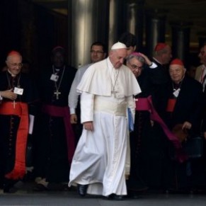 Appels pour les femmes et les gays, lors des travaux du synode - Vatican 