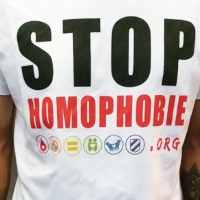 Un militant de Stop Homophobie agress pendant un tractage  Gennevilliers - Violence
