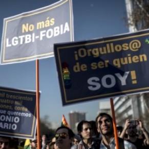 Deux homosexuels agresss et torturs au Nouvel An  - Chili 