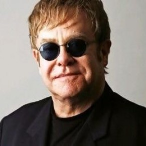 Elton John soutient l'appel au boycott d'htels lis au sultan de Brunei - Rpression de l'homosexualit
