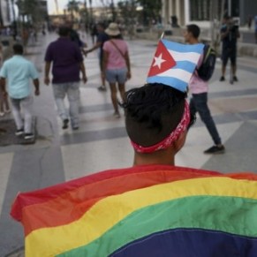La police interrompt une marche non-autorise pour les droits des LGBT - Cuba 