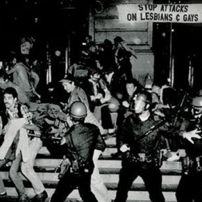 La police new-yorkaise s'excuse pour la rpression de Stonewall en 1969 - Anniversaire 